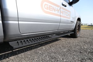 Ford F-250 Running Boards - GEN-Y Hitch - Criss-cross pattern - Black - `17-`24 Ford F-250 Running Boards - GEN-Y Hitch - Criss-cross pattern - Black - `17-`24